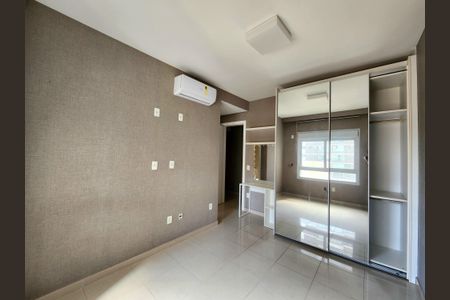 Apartamento à venda com 357m², 4 quartos e 5 vagasSuíte 1