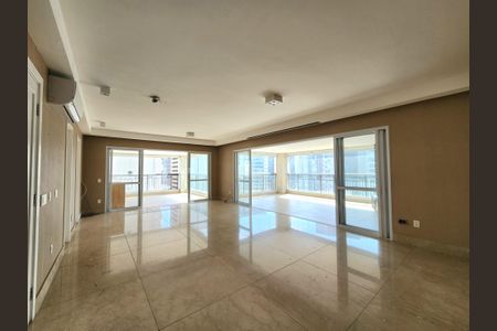 Apartamento à venda com 357m², 4 quartos e 5 vagasSala