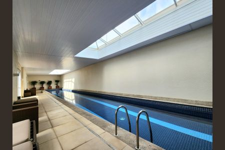 Apartamento à venda com 357m², 4 quartos e 5 vagasPiscina Coberta