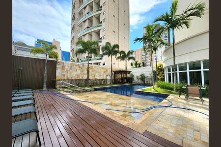 Apartamento à venda com 357m², 4 quartos e 5 vagasPiscina