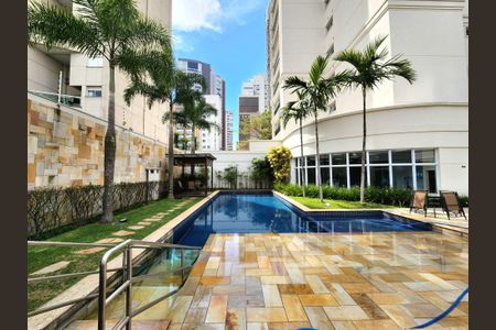 Apartamento à venda com 357m², 4 quartos e 5 vagasPiscina
