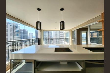 Apartamento à venda com 357m², 4 quartos e 5 vagasVaranda gourmet