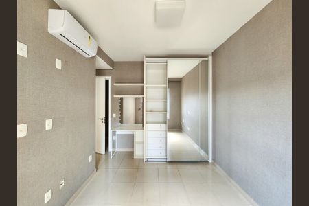 Apartamento à venda com 357m², 4 quartos e 5 vagasSuíte 1