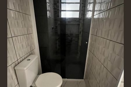 Apartamento à venda com 43m², 2 quartos e 1 vaga Apartamento à venda com 43m², 2 quartos e 1 vagaBanheiro