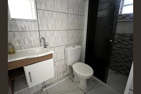 Apartamento à venda com 43m², 2 quartos e 1 vaga Apartamento à venda com 43m², 2 quartos e 1 vagaBanheiro