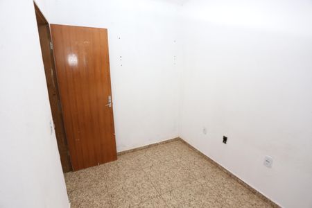 Quarto 1 de casa para alugar com 2 quartos, 46m² em Samambaia Sul, Brasília