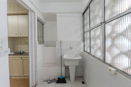 Apartamento à venda com 66m², 1 quarto e sem vagaÁrea de Serviço