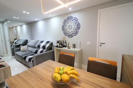 Sala de apartamento à venda com 2 quartos, 54m² em Vila Osasco, Osasco