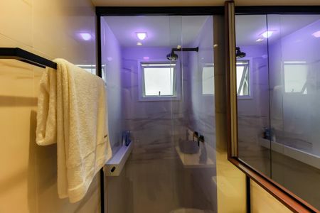 Apartamento à venda com 76m², 2 quartos e 2 vagas Apartamento à venda com 76m², 2 quartos e 2 vagasBanheiro