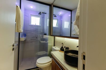 Apartamento à venda com 76m², 2 quartos e 2 vagas Apartamento à venda com 76m², 2 quartos e 2 vagasBanheiro