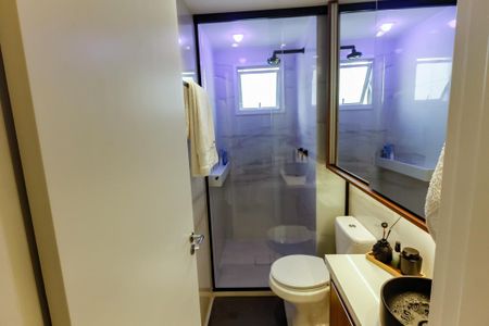 Apartamento à venda com 76m², 2 quartos e 2 vagas Apartamento à venda com 76m², 2 quartos e 2 vagasBanheiro