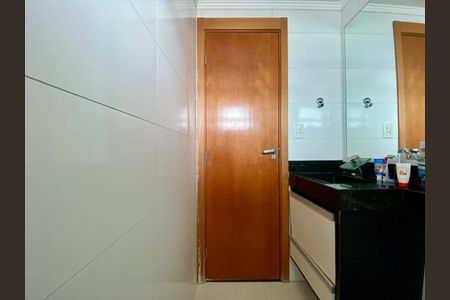 Apartamento para alugar com 129m², 3 quartos e 3 vagasBanheiro 1
