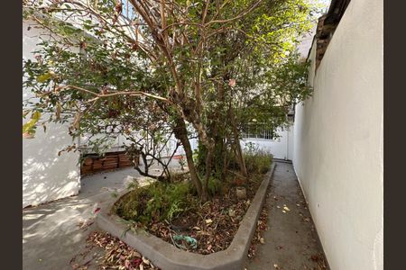 Casa à venda com 209m², 3 quartos e 1 vagaQuintal