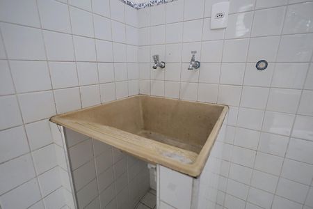 Casa à venda com 180m², 3 quartos e 2 vagasÁrea de Serviço