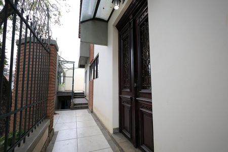 Casa à venda com 180m², 3 quartos e 2 vagasÁrea Externa