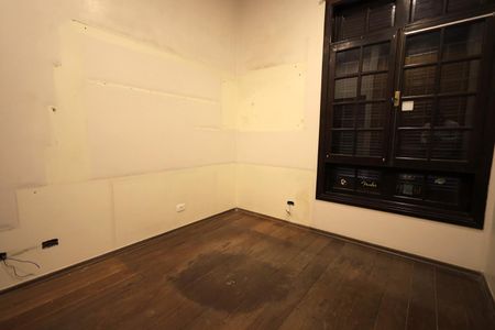 Casa à venda com 180m², 3 quartos e 2 vagas Casa à venda com 180m², 3 quartos e 2 vagasQuarto 1