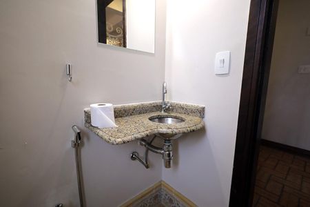 Casa à venda com 180m², 3 quartos e 2 vagasLavabo