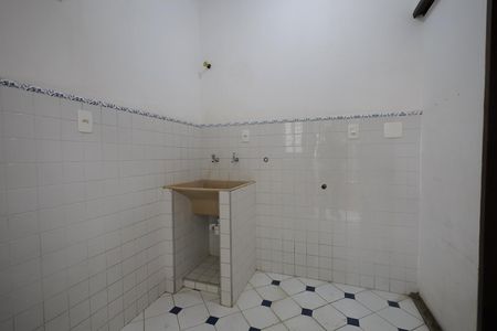 Casa à venda com 180m², 3 quartos e 2 vagas Casa à venda com 180m², 3 quartos e 2 vagasÁrea de Serviço