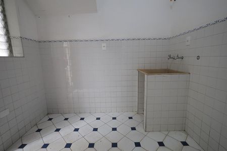 Casa à venda com 180m², 3 quartos e 2 vagasÁrea de Serviço