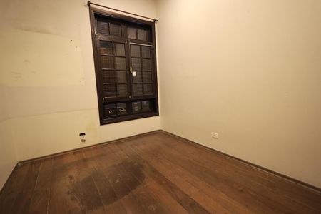 Casa à venda com 180m², 3 quartos e 2 vagas Casa à venda com 180m², 3 quartos e 2 vagasQuarto 1