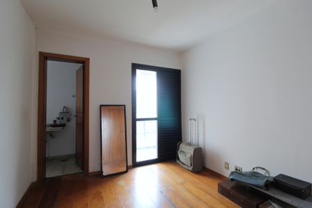 Apartamento à venda com 185m², 4 quartos e 3 vagasQuarto 3 - Suíte