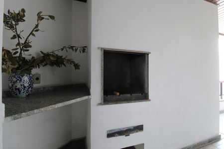 Varanda de apartamento à venda com 4 quartos, 185m² em Itaim Bibi, São Paulo