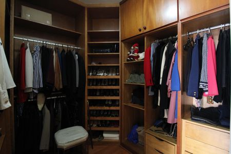 Apartamento à venda com 185m², 4 quartos e 3 vagasCloset da Suíte 2