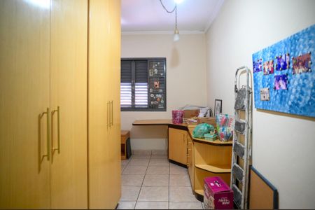 Casa à venda com 200m², 3 quartos e 2 vagasQuarto 3