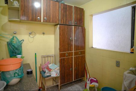 Casa à venda com 200m², 3 quartos e 2 vagasÁrea de Serviço