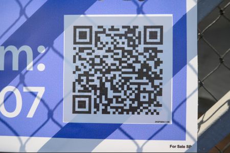 Casa à venda com 200m², 3 quartos e 2 vagasPlaca