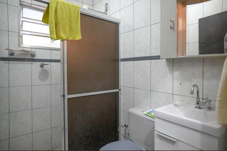 Casa à venda com 200m², 3 quartos e 2 vagasBanheiro 2