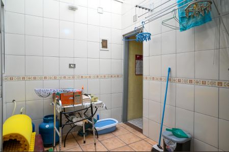 Casa à venda com 200m², 3 quartos e 2 vagasÁrea de Serviço