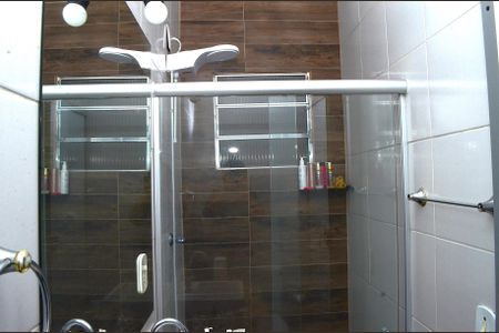 Casa à venda com 250m², 4 quartos e 3 vagasBanheiro da Suíte