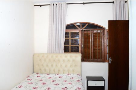 Casa à venda com 250m², 4 quartos e 3 vagasSuíte