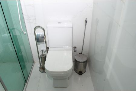 Casa à venda com 250m², 4 quartos e 3 vagasBanheiro Social