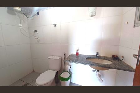 Casa à venda com 250m², 4 quartos e 3 vagas Casa à venda com 250m², 4 quartos e 3 vagasÁrea comum