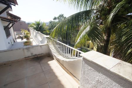 Casa de condomínio para alugar com 510m², 7 quartos e 3 vagas Casa de condomínio para alugar com 510m², 7 quartos e 3 vagasVaranda da Suíte 1