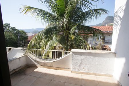 Casa de condomínio para alugar com 510m², 7 quartos e 3 vagasVaranda da Suíte 1