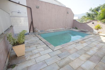 Casa de condomínio para alugar com 510m², 7 quartos e 3 vagasPiscina