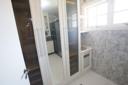 Casa de condomínio para alugar com 510m², 7 quartos e 3 vagasBanheiro da Suíte 2