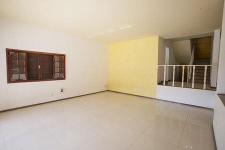 Casa de condomínio para alugar com 510m², 7 quartos e 3 vagasSala