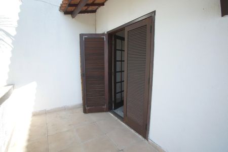 Casa de condomínio para alugar com 510m², 7 quartos e 3 vagasVaranda da Suíte 1