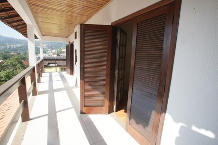 Casa de condomínio para alugar com 510m², 7 quartos e 3 vagas Casa de condomínio para alugar com 510m², 7 quartos e 3 vagasVaranda do Quarto 5
