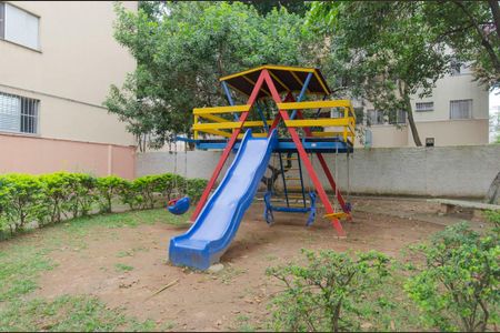 Apartamento à venda com 56m², 2 quartos e 1 vagaÁrea Comum - Playground