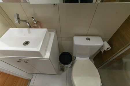 Apartamento à venda com 62m², 2 quartos e 1 vagaBanheiro Social