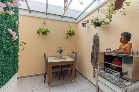 Apartamento à venda com 62m², 2 quartos e 1 vagaQuintal