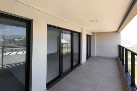 Apartamento à venda com 141m², 3 quartos e 3 vagasSacada/Sala