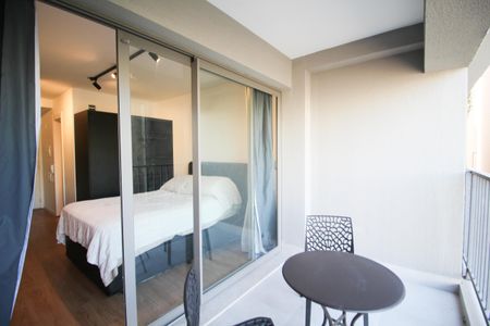 Studio para alugar com 29m², 1 quarto e sem vaga Studio para alugar com 29m², 1 quarto e sem vagaVaranda