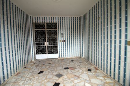 Apartamento à venda com 96m², 2 quartos e 1 vagaFachada e portaria