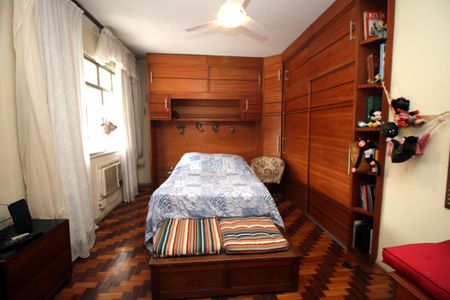 Apartamento à venda com 96m², 2 quartos e 1 vagaQuarto 1